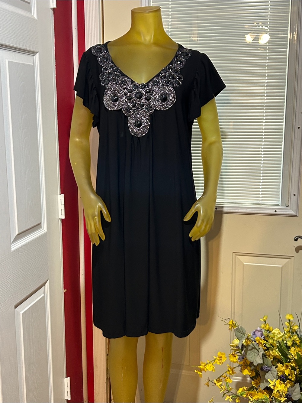EUC Black Embellished V-Neck Midi Dress - Classic Elegant Style